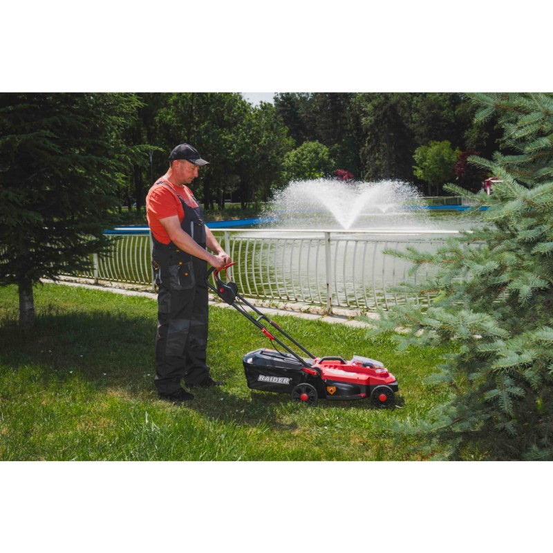 R20 Косачка безч. 33cm 35L 5нива Solo 150m2 RDP-BLM20
