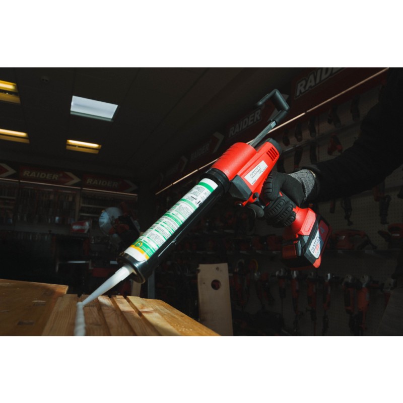 R20 Пистолет за силикон 310ml LED рег. обор. Solo RDP-BCG20