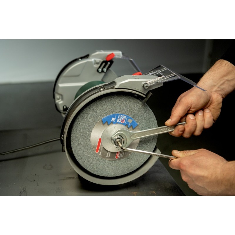 Шмиргел 600W 200mm METABO DS 200 PLUS